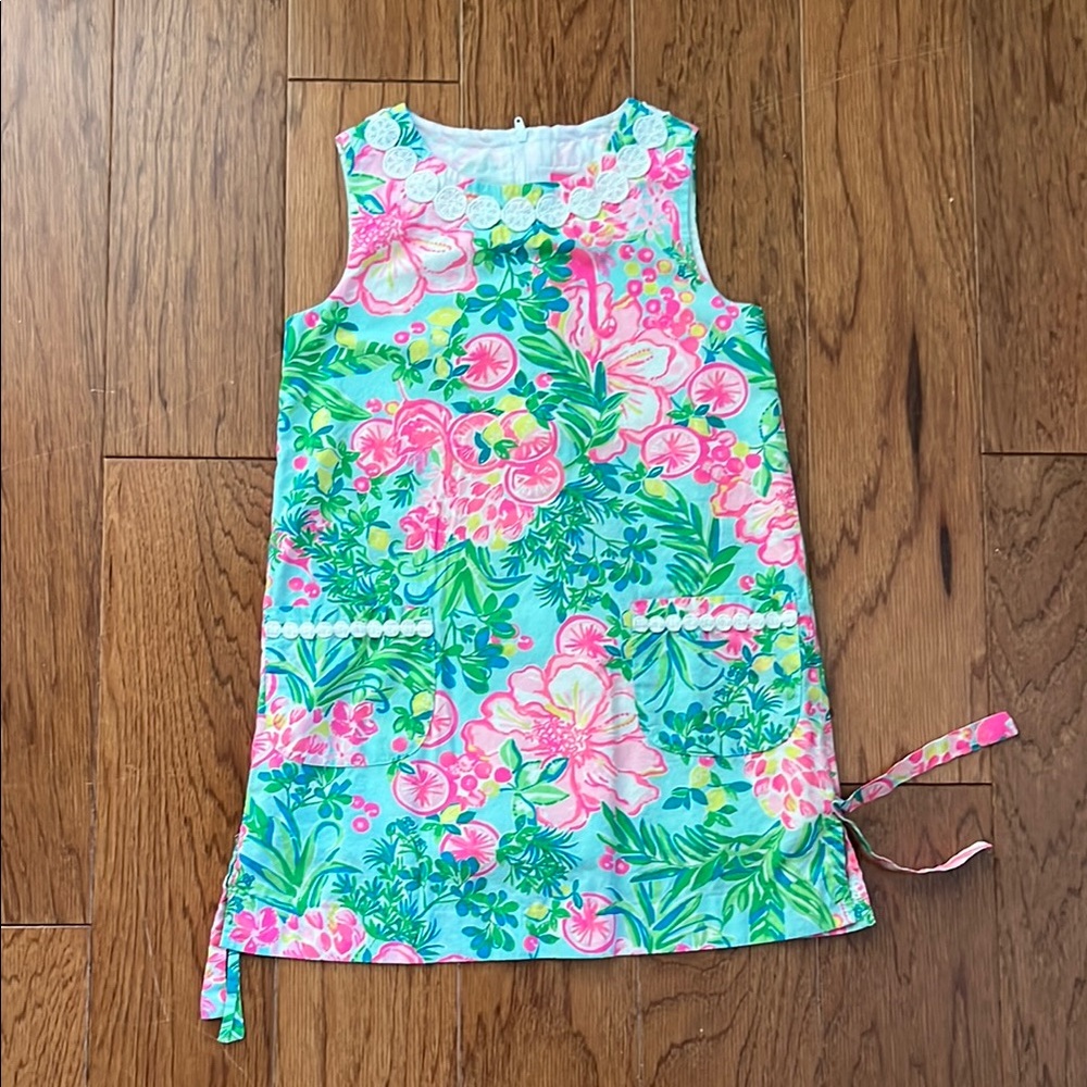 Lilly Pulitzer Blue and Green Sheath Dress Sleeveless Crew Neck Casual